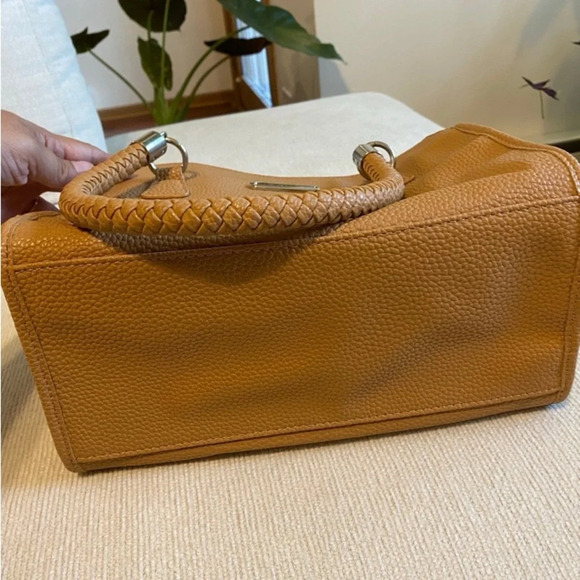 Nautica Tan medium Handbag with braided Handles . Like New condition. - Picture 4 of 12